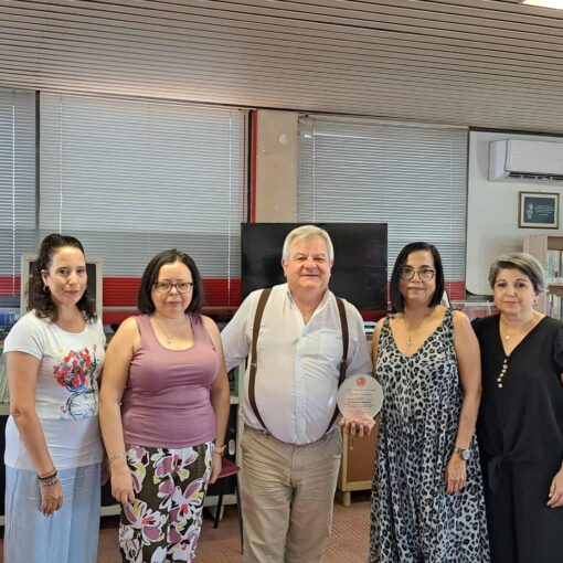 Απονομή τιμητικής πλακέτας στο Διευθυντή της Δευτεροβαθμιας Εκπαίδευσης Ν. Μαγνησίας Δρ. Σωκράτη Σαβελίδη